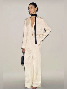 NEW NWT Reformation Ella Silk Set *Red